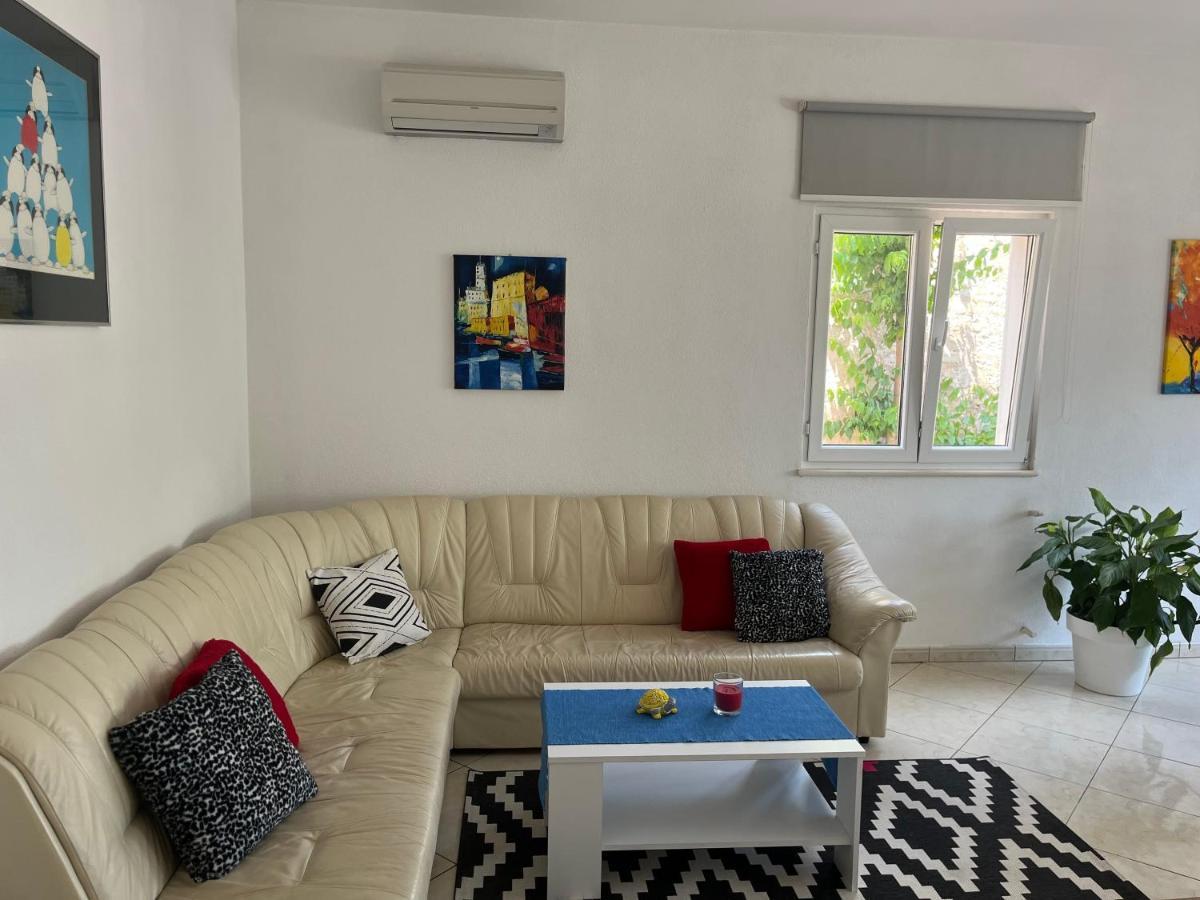 Old Town Center Apartments 수페타르 외부 사진